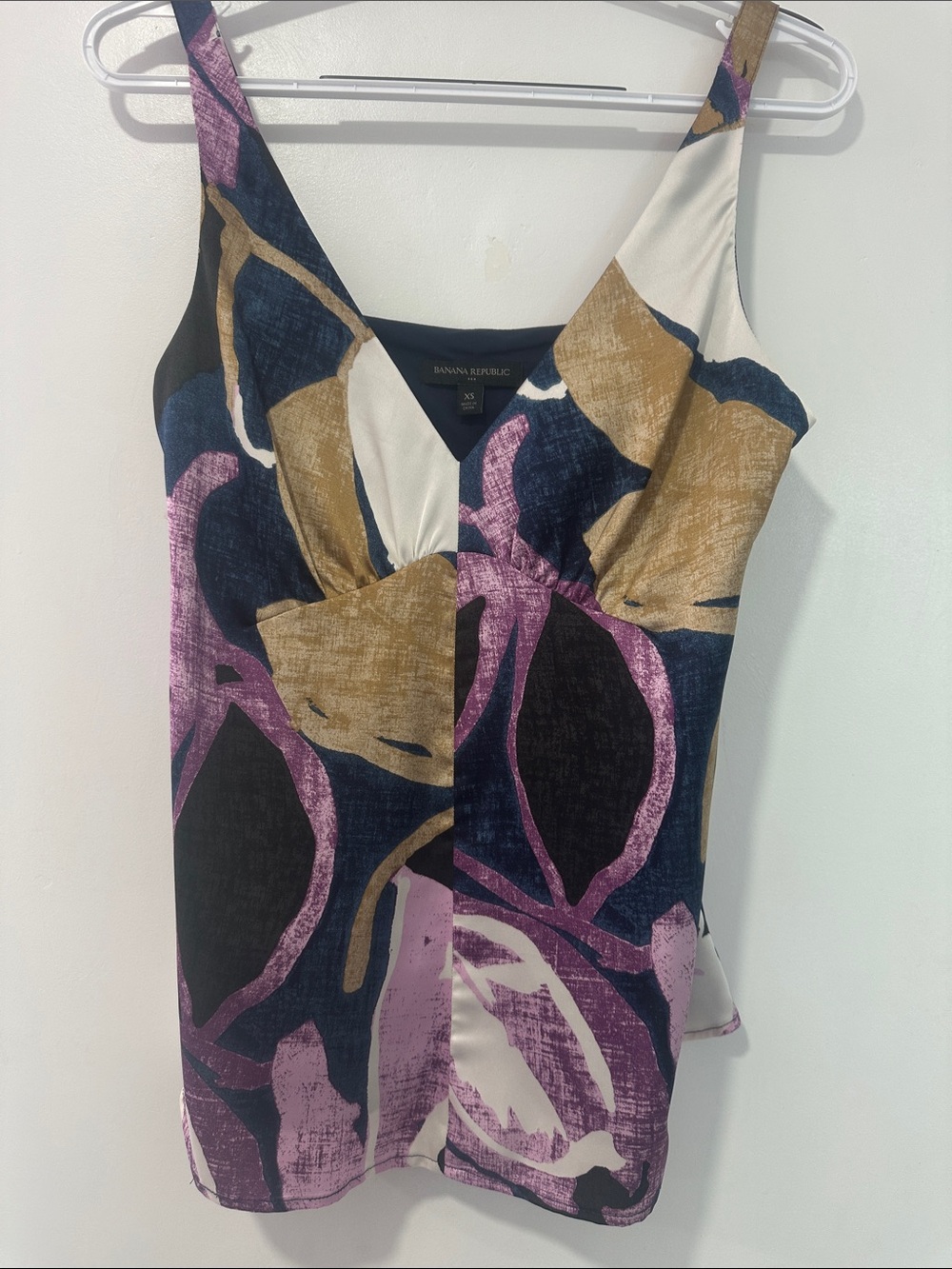Banana Republic Purple Multi V-Neck Sleeveless Camisole